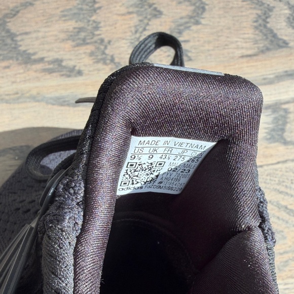 Adidas Ultraboost 1.0 Men’s 9.5 in Triple Black - Picture 6 of 6